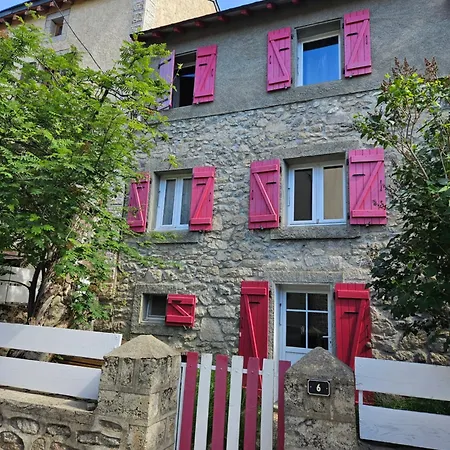 Maison De Montagne * La Llagonne